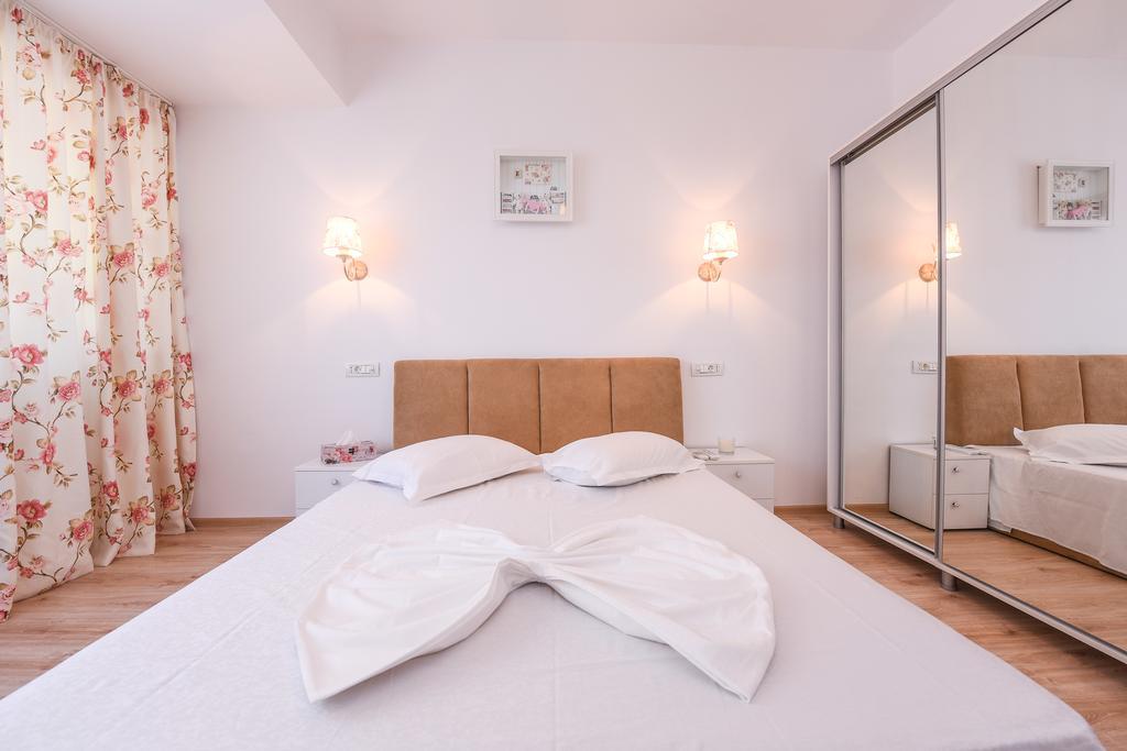 Grand Accommodation Apartments Bucureşti Ngoại thất bức ảnh
